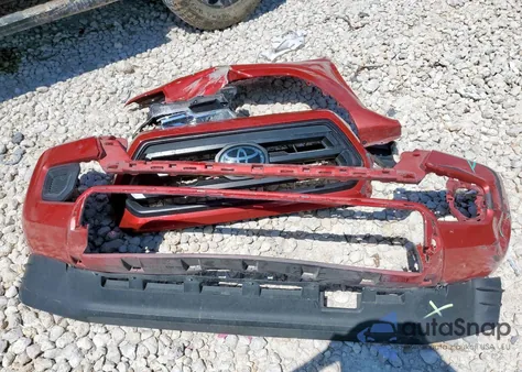 2022 Toyota Tacoma Double Cab z USA, uszkodzony, nr VIN 3TYAX5GN2NT043410